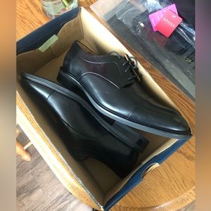 Men’s Cole Haan black dress shoes 10.5